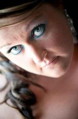 Wedding is complete, back from the honeymoon all tanned with short hair! Here are some pictures!