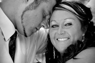 Wedding is complete, back from the honeymoon all tanned with short hair! Here are some pictures!