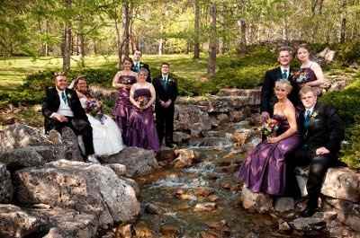 Wedding is complete, back from the honeymoon all tanned with short hair! Here are some pictures!