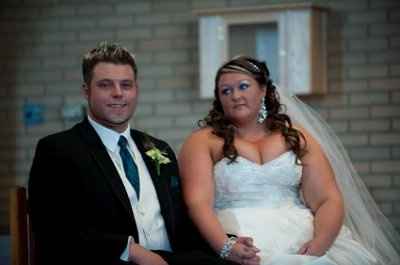 Wedding is complete, back from the honeymoon all tanned with short hair! Here are some pictures!