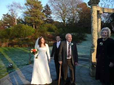 Finally - wedding day summary! *pics included* Bouquet toss pics page 2 and 3