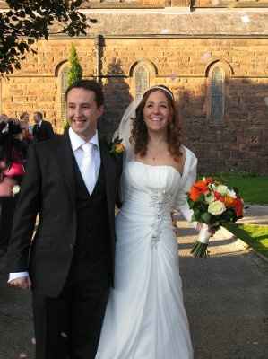 Finally - wedding day summary! *pics included* Bouquet toss pics page 2 and 3