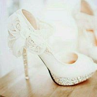 HELP FIND THESE SHOES!