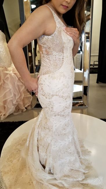 Veil, headpiece, or flower crown? 3