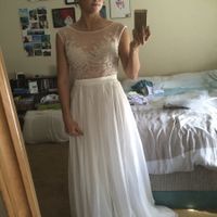 Has anyone bought a replica wedding dress online? From DHGate.com?