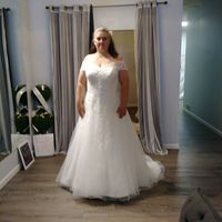 Where are all my “thicker” brides at? - 1