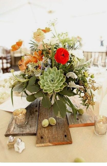 Alternatives to wood slice centerpieces? - 3