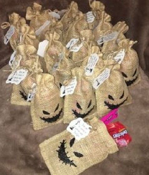 Nightmare Before Christmas Wedding Ideas? 13