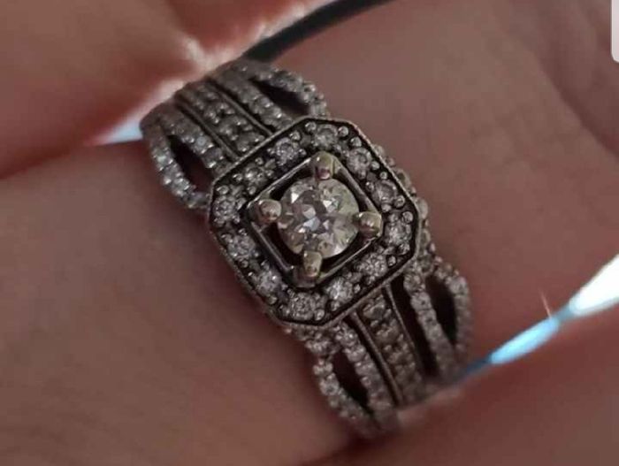 1 wedding band or 2? 7