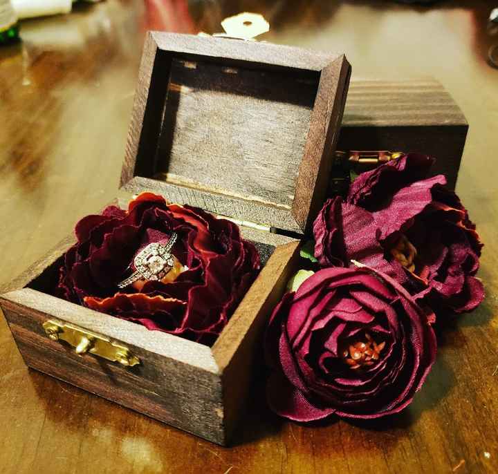 Show me your engagement ring! - 1