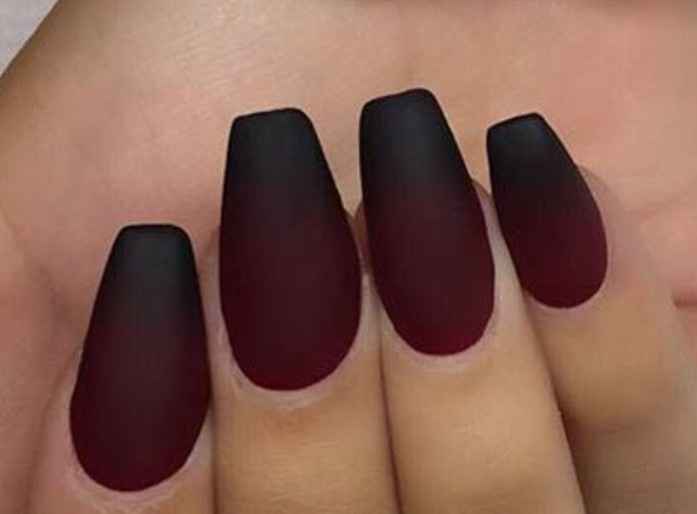 How are you doing your nails? - 3