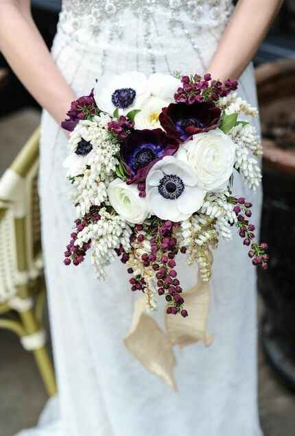 Bride's Bouquet - All White or Colorful?