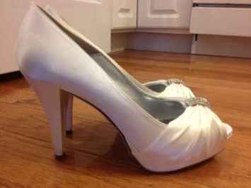 Look at my gorgeous wedding shoes!!!! Show me yours