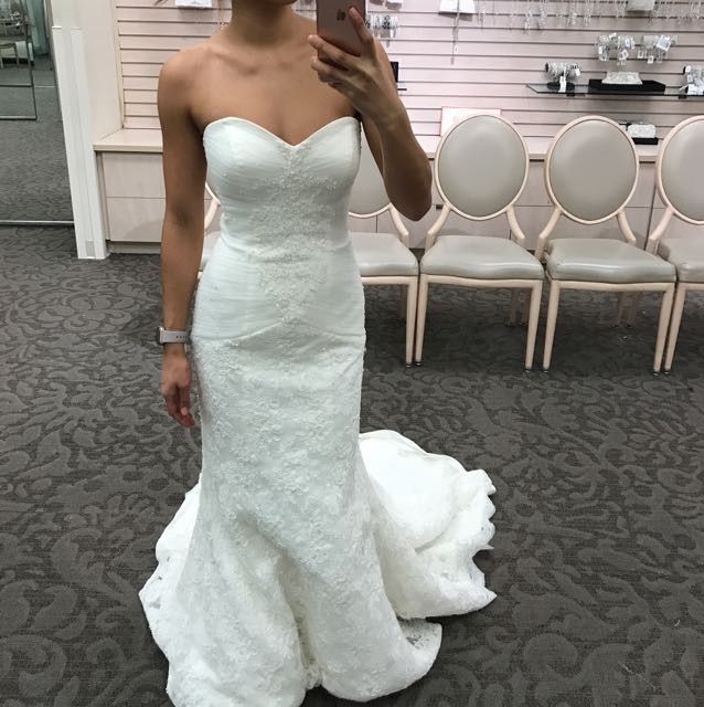 THE DRESS