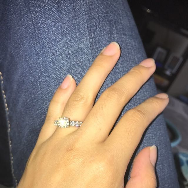 Uno más ring post