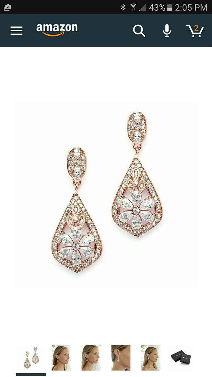 Should I wear a necklace with my dress?