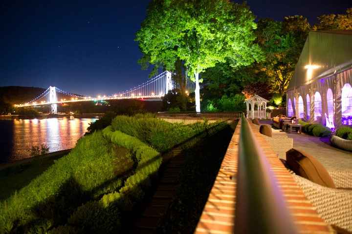 Date Change AND Venue Picked! AH! (pics included)