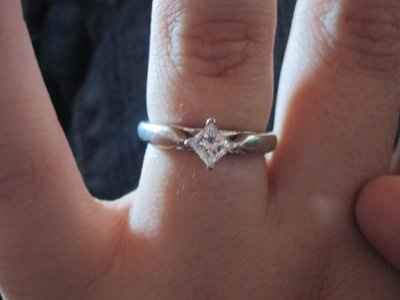 How did he propose & Show off dem raaangs!