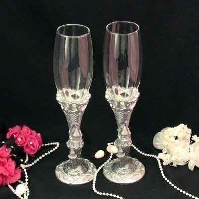 Show me your toasting flutes!