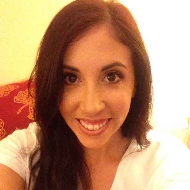 I'M GETTIN MARRIED IN FOUR HOURS!