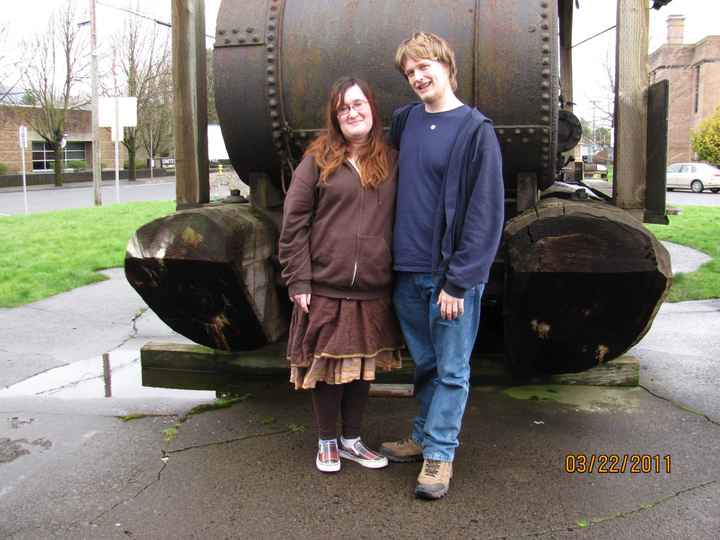 *Spin off* Fit Brides TBT post. Do any of you have your first picture with FH?!