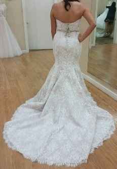 I LOVE my dress!!! Anyone wana share theirs? I'll show you mine!? LOL