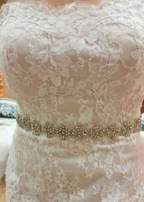 I LOVE my dress!!! Anyone wana share theirs? I'll show you mine!? LOL