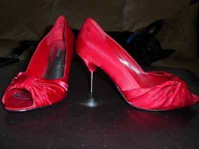 WEDDING SHOES! *PICS* Share yours!!!!!!