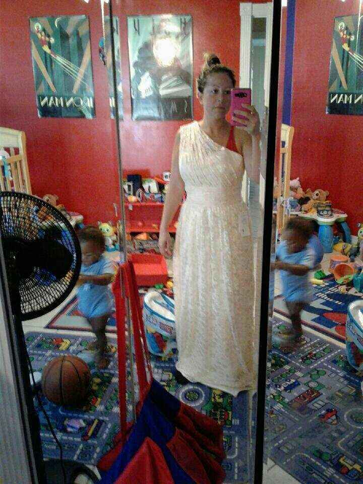 Different MOH dress.