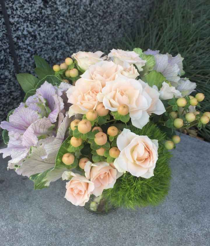 What are good fall colors and flowers to use?