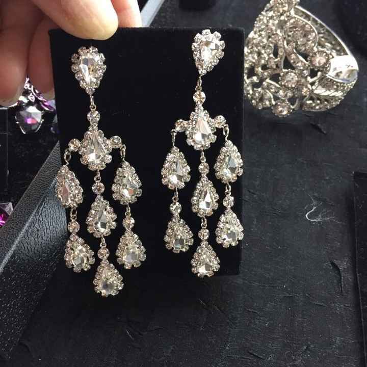 Show me your earrings!!