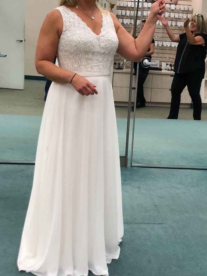 i said yes to a different dress and i am so happy! - 1
