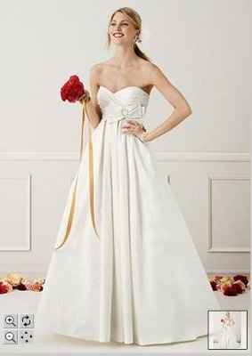 What does your dress look like? Post pics or give style number. I want to know what the trend is!