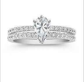 Engagement rings...What is your favorite thing about your ring?!