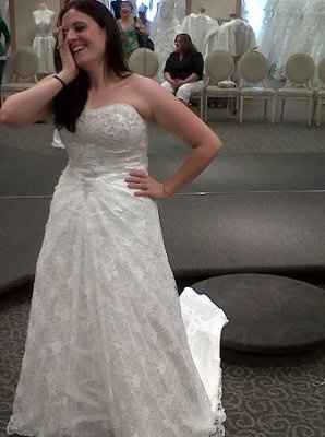 Gratuitous pictures of me dress shopping