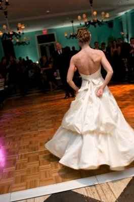 Help: French bustle = EW.