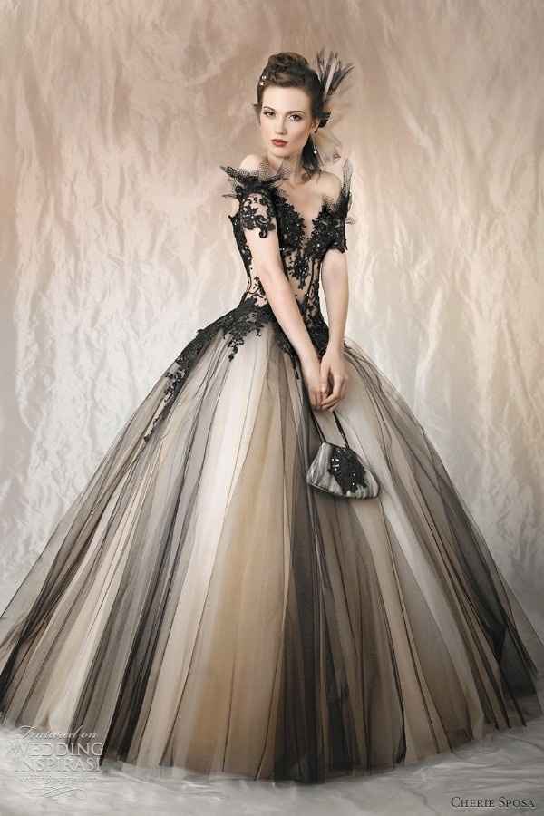 Does anyone know the REAL designer of this dress? **UPDATE!**