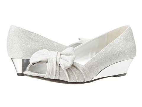 SHOES... I don't want to be taller than him!