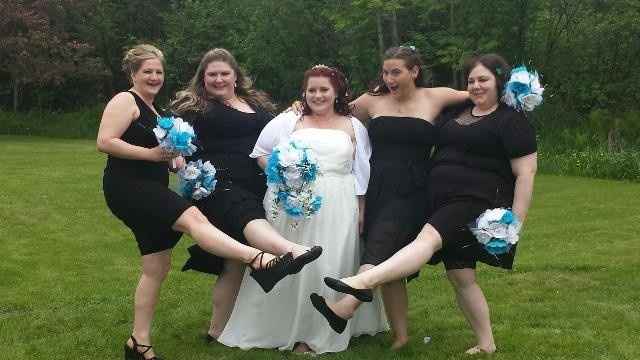 more wedding pics (very picture heavy)