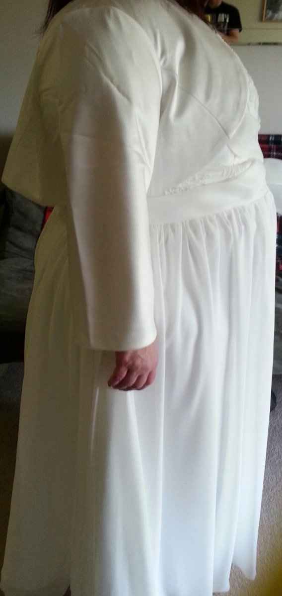 wedding dress fitted (pictures)