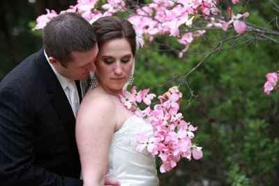 Wedding Pictures are IN!!!!