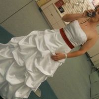 What does your dress look like? Post pics or give style number. I want to know what the trend is!