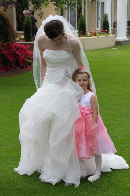 Back and Married!  Pics!!