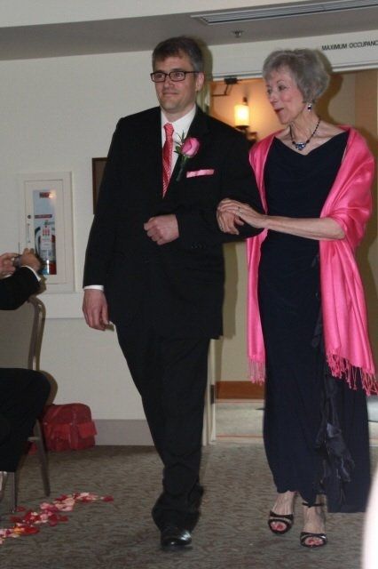 Back and Married!  Pics!!