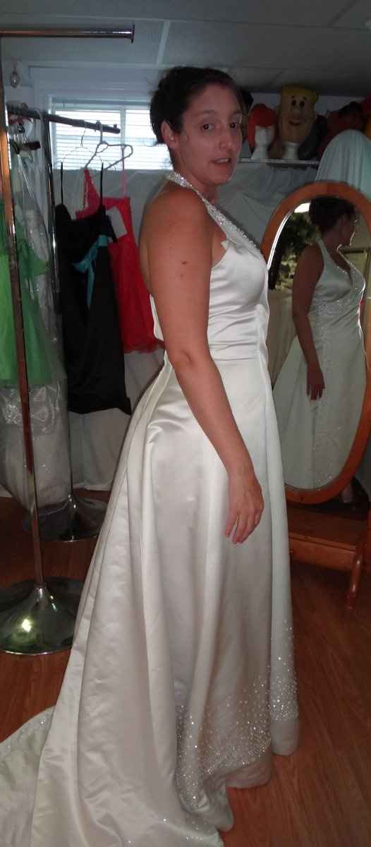 Plus sized brides - show off your dress!
