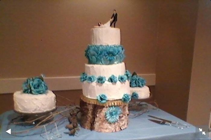 BACK & MARRIED! Heres My rustic cake!