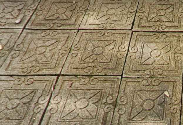 Area rugs as a dancefloor on uneven pavers? - 1