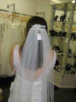 Bought my veil! pics and hair question