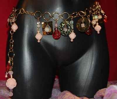 Found a swim-suit but need the jewlery to go with* Pict Attached