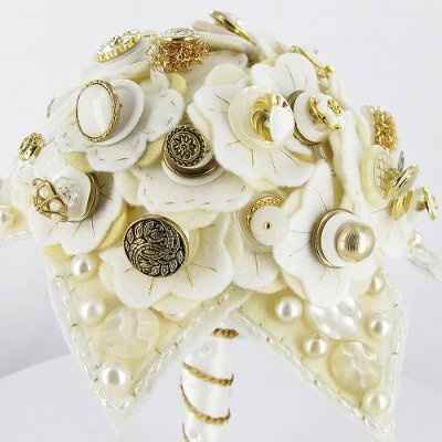 Please show me your bridesmaid bouquets